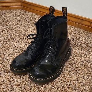 Doc martens patent leather boots